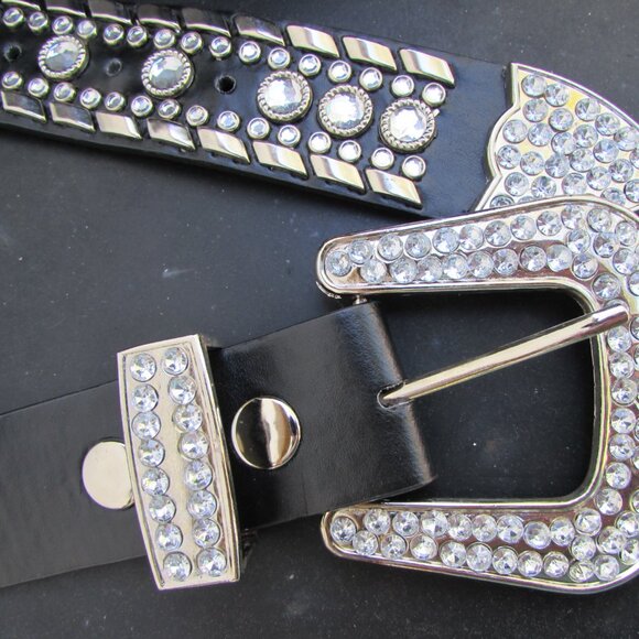 Black Leather Inlaid Rhinestone & Metal Stud Belt XL 49\
